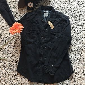 American eagle shirt , black denim size m